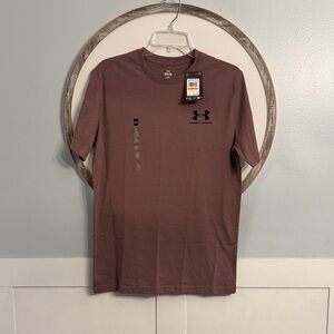 Under Armour T-shirt